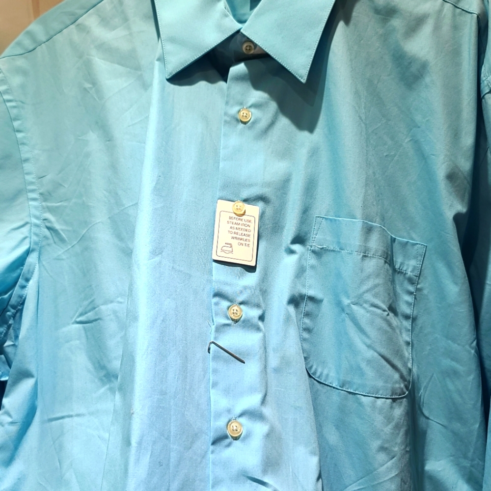 (NWT) Men's Dress Shirt